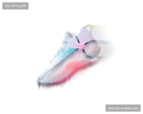 李凯尔签约李宁成首位拥有签名鞋的归化球员开启篮球新篇章